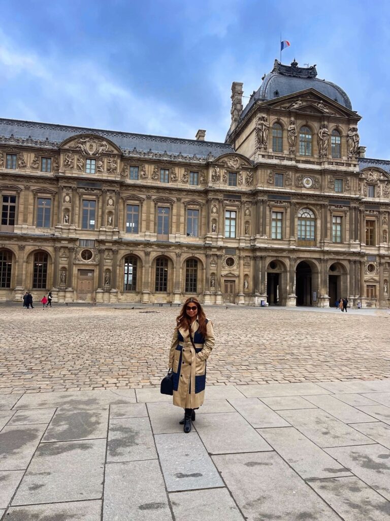 louvre museum paris france