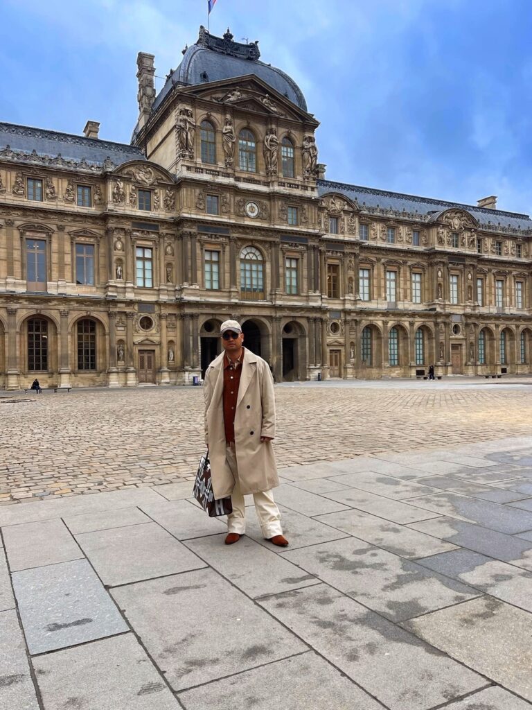 louvre museum paris france