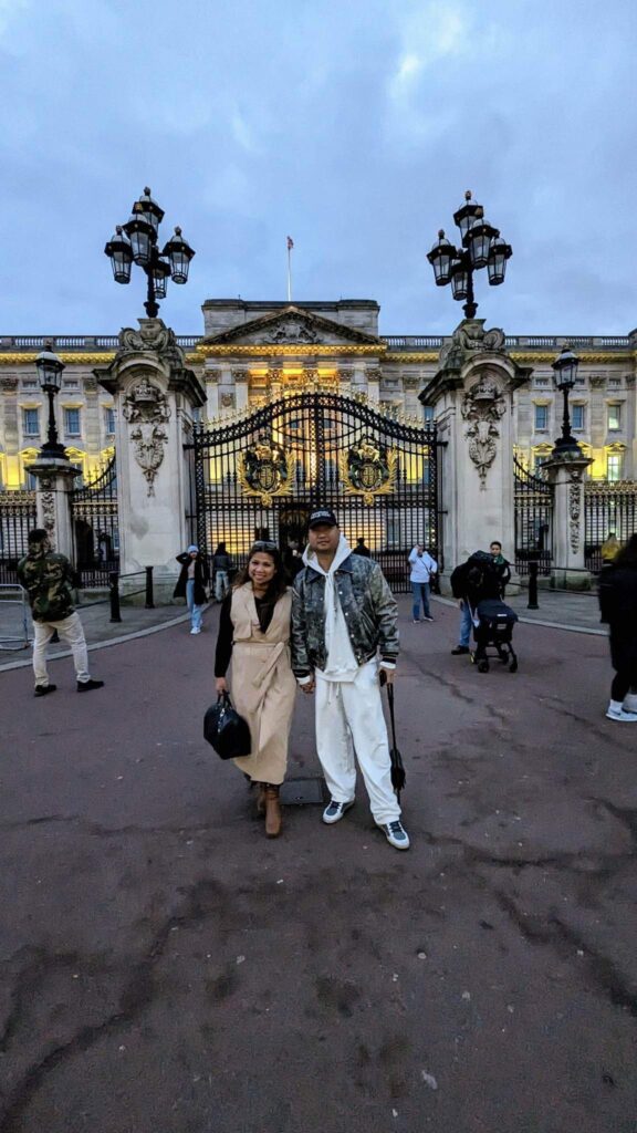 buckingham palace london uk