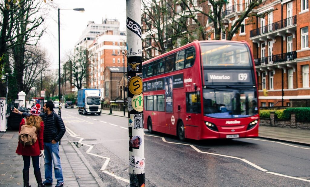 bus, london, people-3013054.jpg