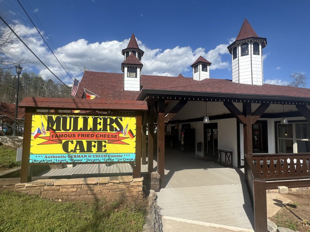 mullers cafe helen ga