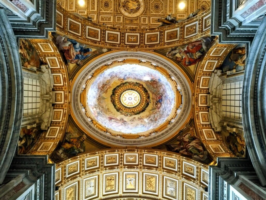 st. peter's basilica ceiling dome fresco