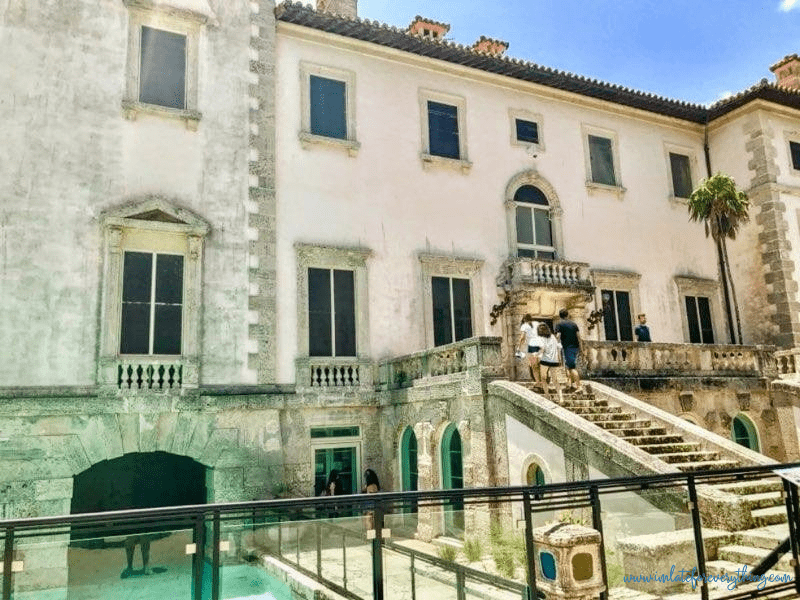 vizcaya museums and gardens  miami florida