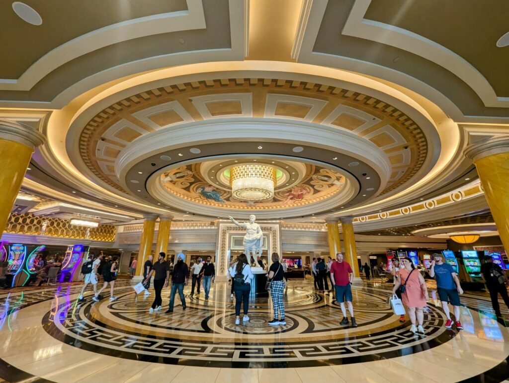 statues at caesars palace hotel las vegas