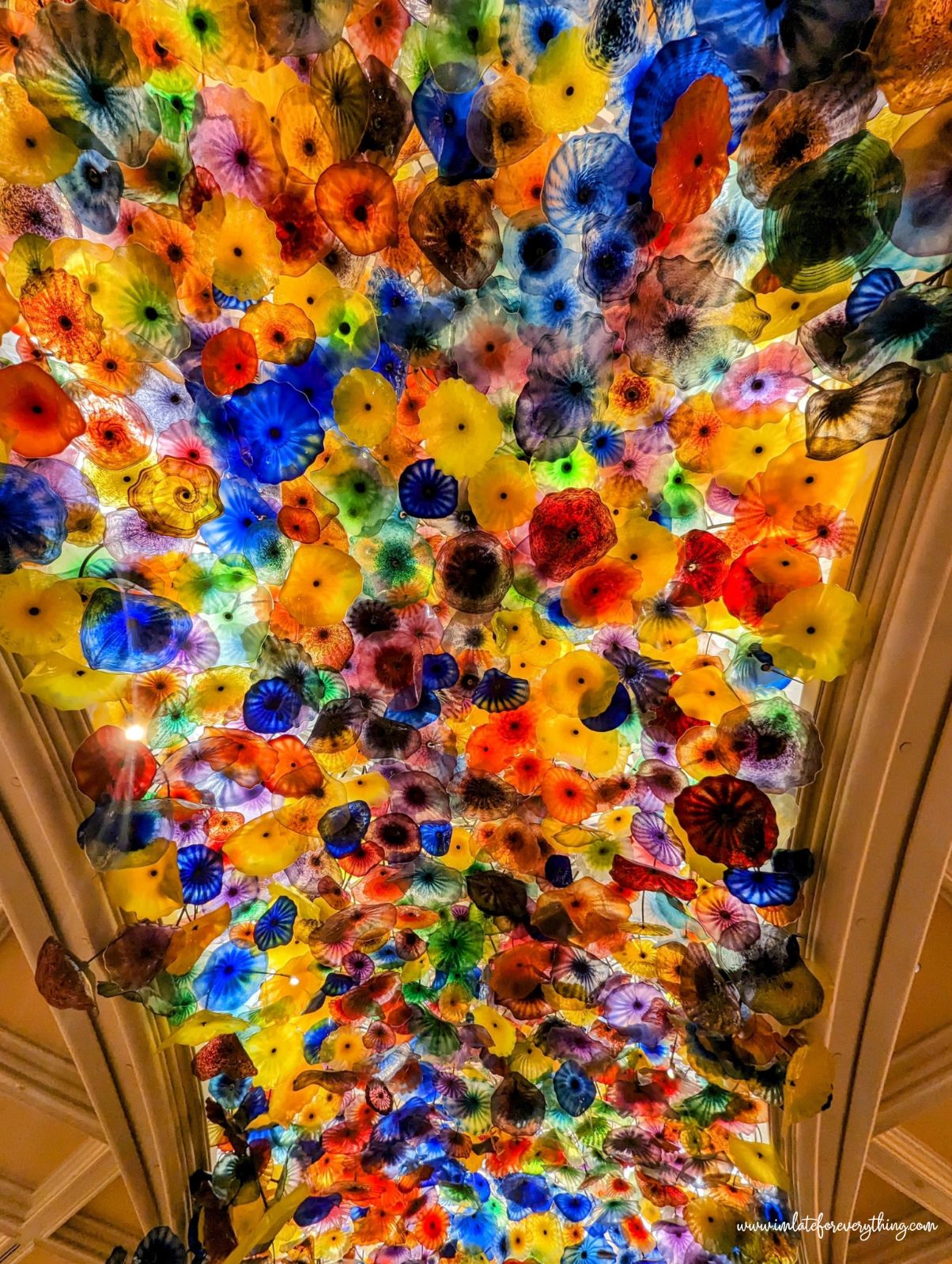 bellagio hotel lobby dale chihully fiori di como glass sculpture