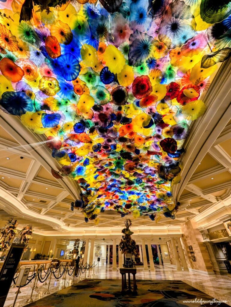 bellagio hotel lobby dale chihuly fiori di como glass sculpture